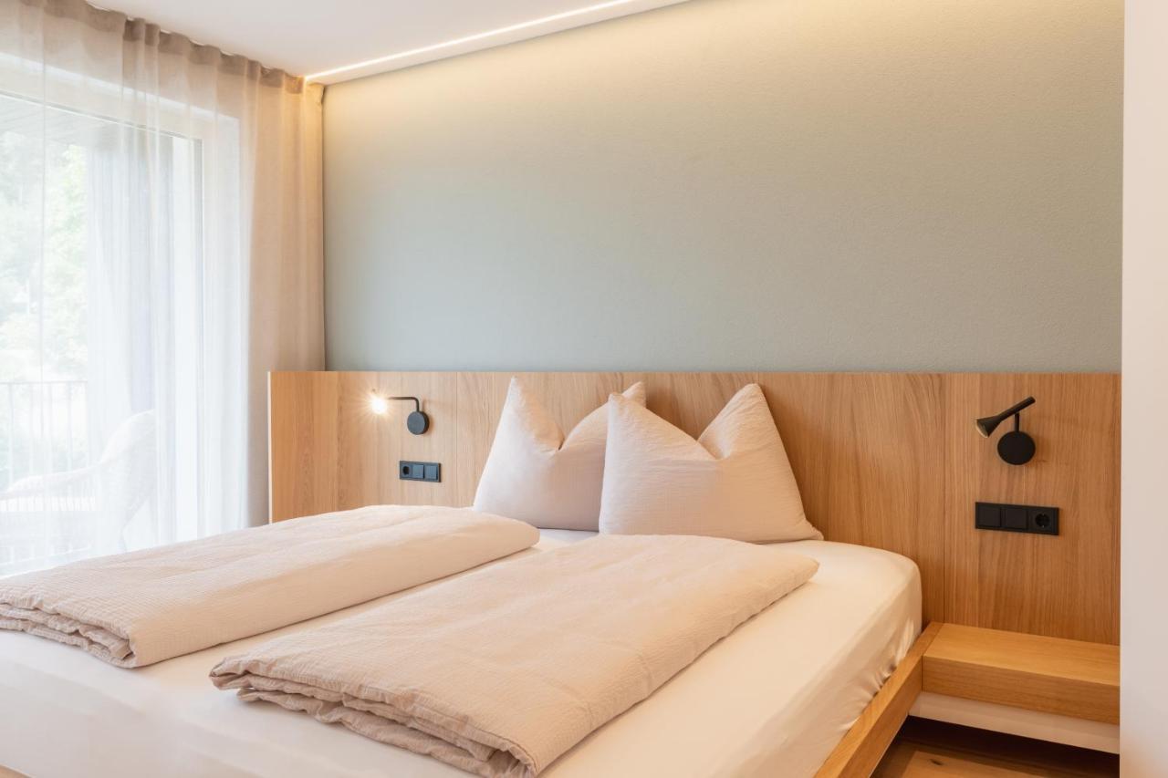 Vanea - Alp Relax Guesthouse К'єнес Екстер'єр фото