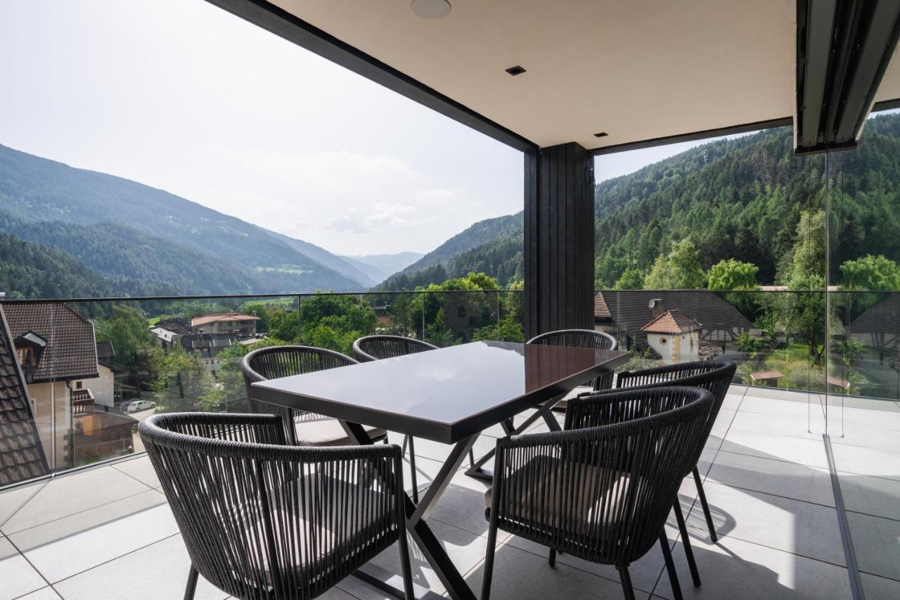 Vanea - Alp Relax Guesthouse К'єнес Екстер'єр фото